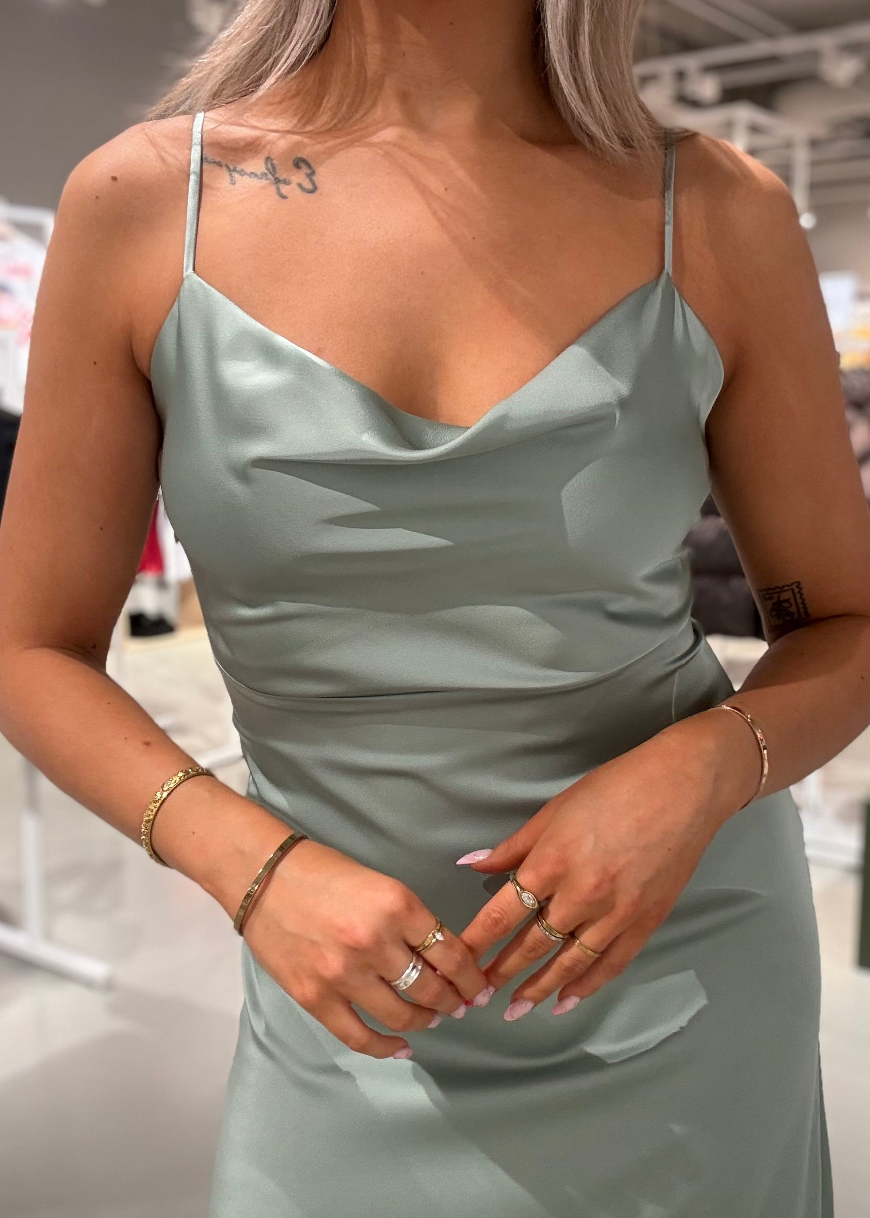 VIRAVENNA Long Dress - Green Milieu