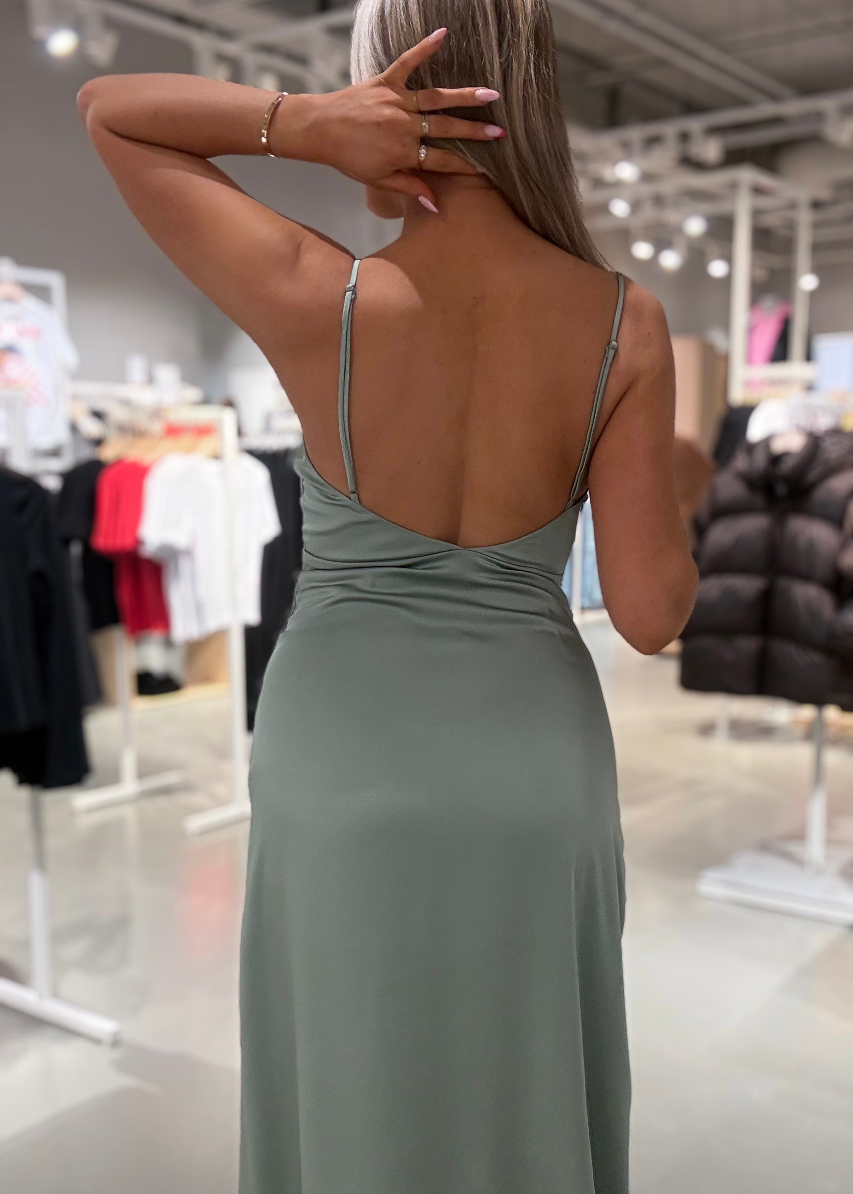 VIRAVENNA Long Dress - Green Milieu