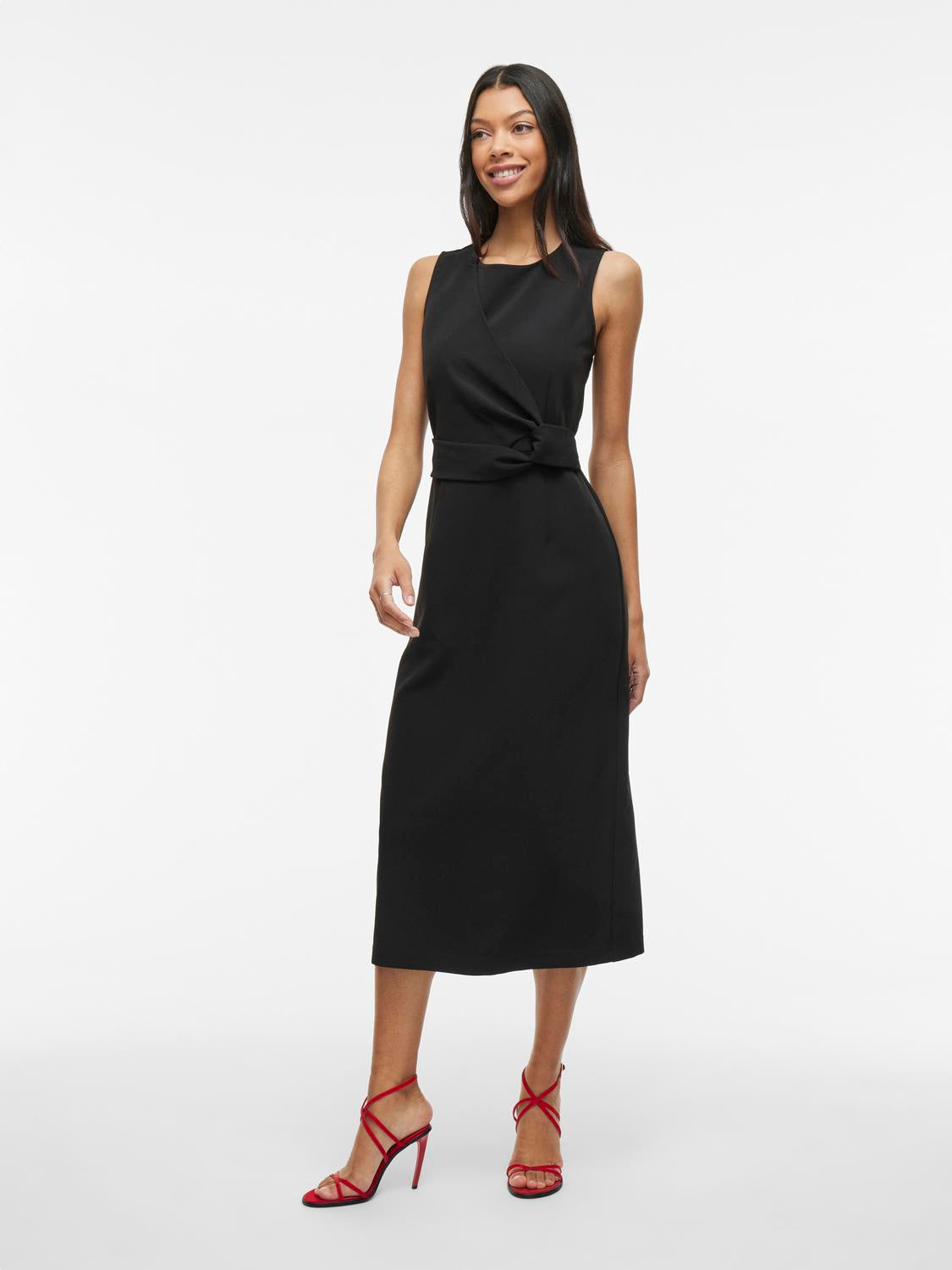 model_shot-front