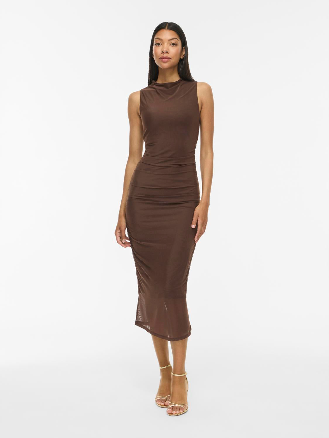 model_shot-front
