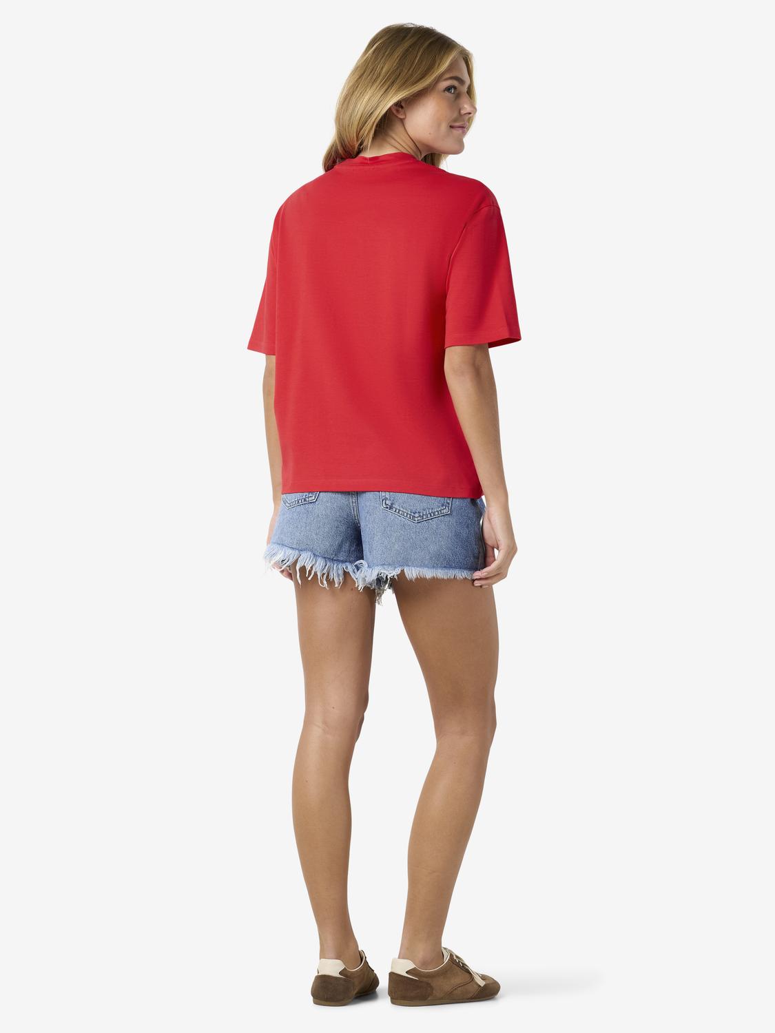 model_shot-front_full