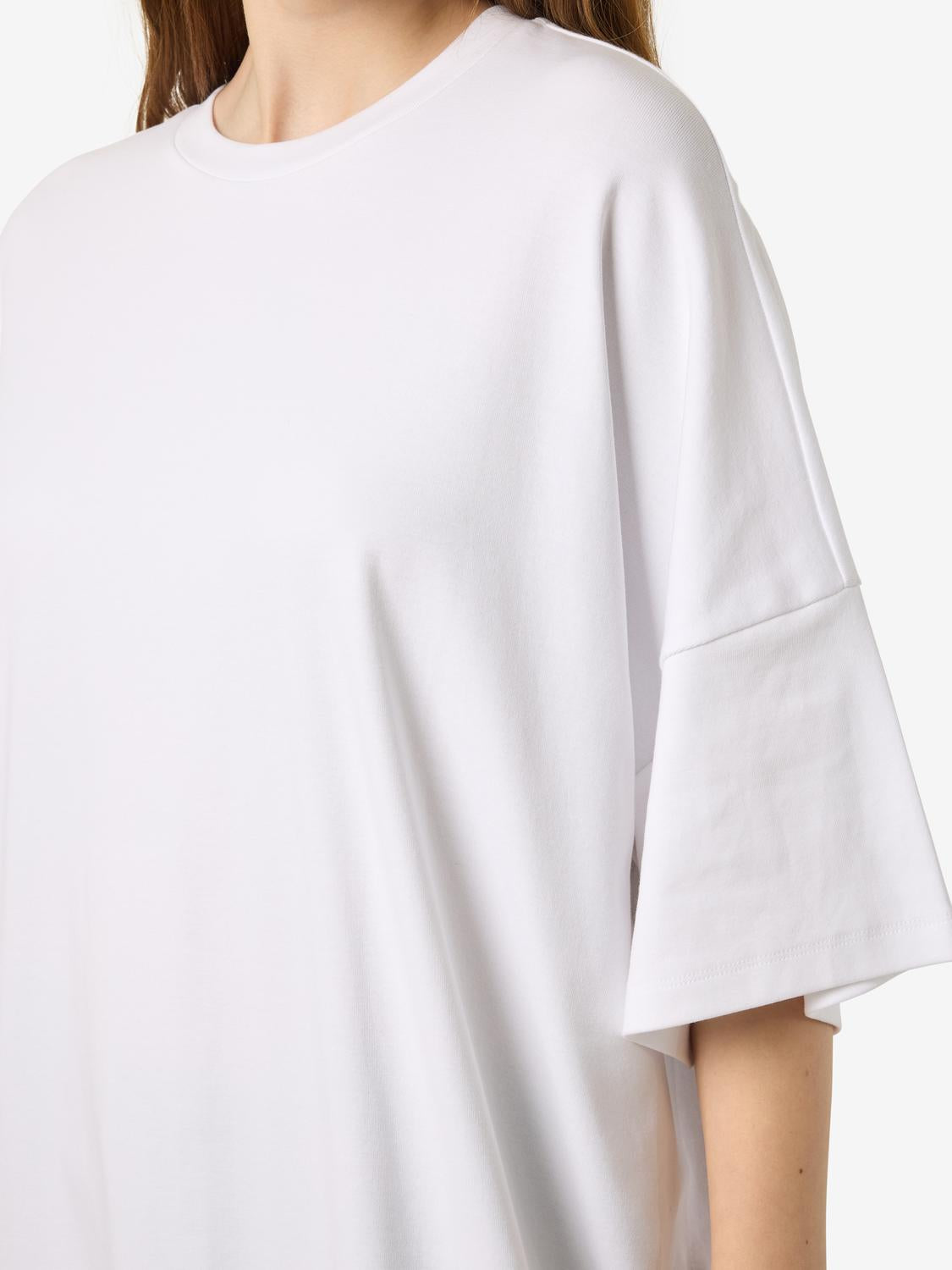 model_shot-detail