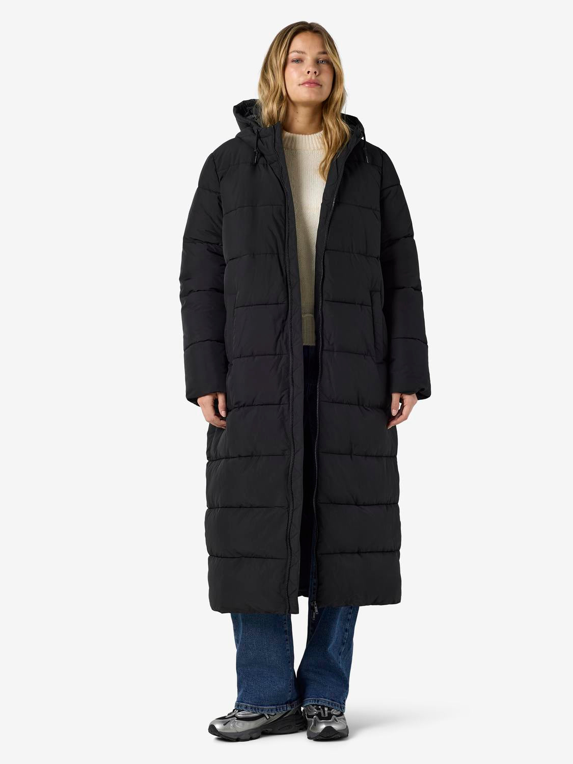 model_shot-front
